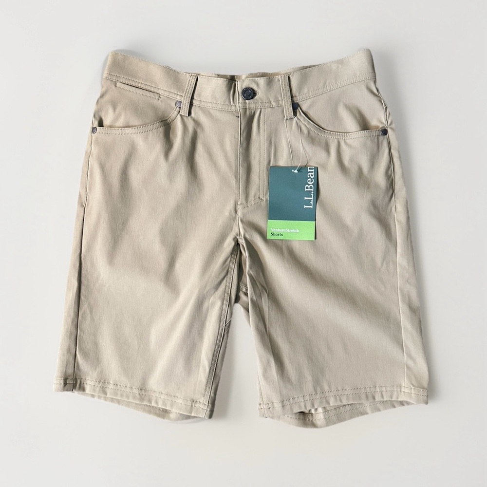 L.L. Bean Men's‎ VentureStretch Five-Pocket Shorts, 10" Size 30W